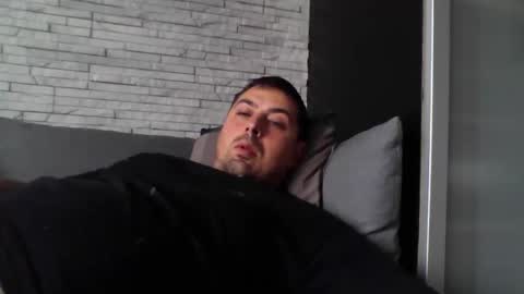 Snapshot of xfikusx44 chatting on 11/04/25, 08:24 xfikusx44 online show from 11/04/25, 08:24