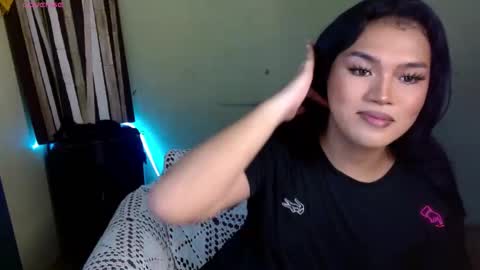 Snapshot of xfreyalibitina69x chatting on 11/17/25, 01:33 xfreyalibitina69x online show from 11/17/25, 01:33