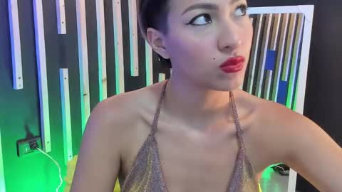 Snapshot of xgenesis_miller_ chatting on 02/19/25, 03:49 Genesis online show from 02/19/25, 03:49