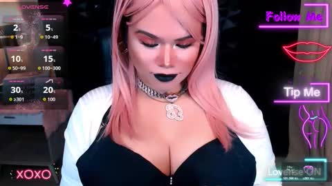 xHUGECOCKTILLCUMX online show from 10/31/25, 02:01