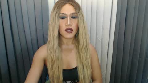 GWEN THOMPSON .......   online show from 12/09/24, 08:54