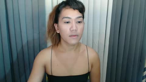 GWEN THOMPSON .......   online show from 12/12/24, 11:58