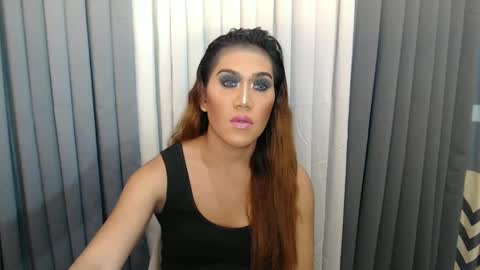 GWEN THOMPSON .......   online show from 01/16/25, 05:55