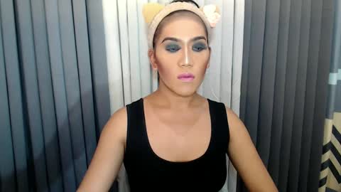 GWEN THOMPSON .......   online show from 02/02/25, 05:59