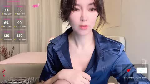 Snapshot of xi_ethel chatting on 02/27/25, 11:10 XI online show from 02/27/25, 11:10