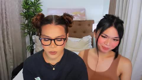 Xia Addison online show from 10/11/25, 02:22