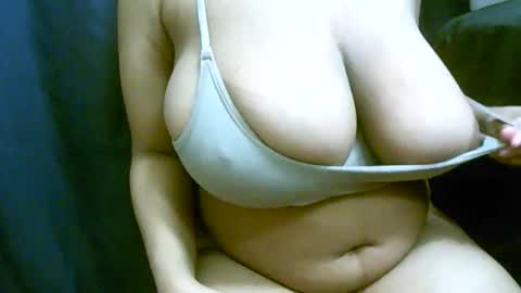 XiaoXiao  online show from 04/14/26, 03:23