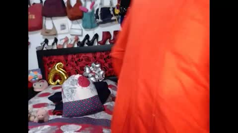 xiaraa26 online show from 03/10/25, 10:15