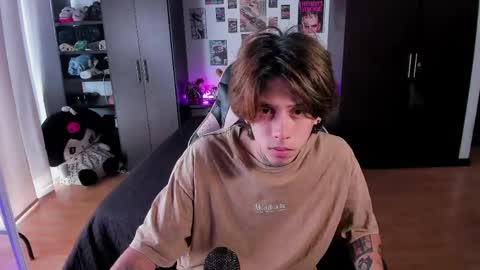 xIce Boy online show from 04/12/26, 01:49