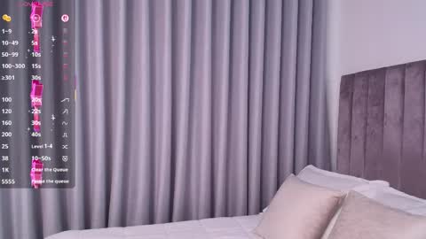 XIMENA LOPEZ online show from 04/25/26, 05:21