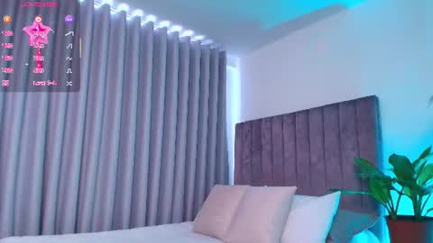 Snapshot of ximelopez1 chatting on 07/15/26, 06:35 XIMENA LOPEZ online show from 07/15/26, 06:35