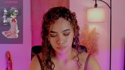 camila online show from 02/11/25, 07:59