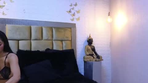 Snapshot of ximenawilliamss chatting on 01/15/25, 06:33 ximena online show from 01/15/25, 06:33
