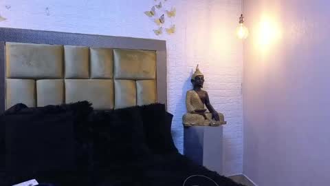 Snapshot of ximenawilliamss chatting on 01/25/25, 04:56 ximena online show from 01/25/25, 04:56
