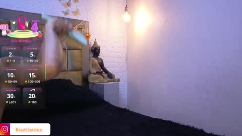 Snapshot of ximenawilliamss chatting on 10/19/25, 10:49 ximena online show from 10/19/25, 10:49