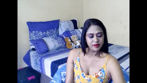 Snapshot of xindianillusion44 chatting on 11/11/25, 10:48 Miss Ria online show from 11/11/25, 10:48