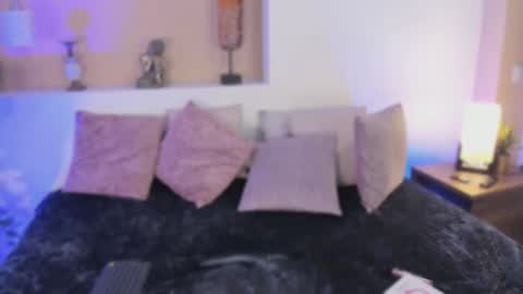 Snapshot of xiomara__cortes chatting on 02/08/26, 12:08 X I O M A R A online show from 02/08/26, 12:08