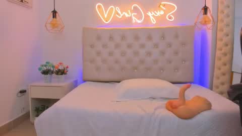 xiomara_cortes online show from 02/04/25, 01:13