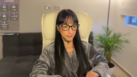 xisisxx online show from 10/08/25, 10:51