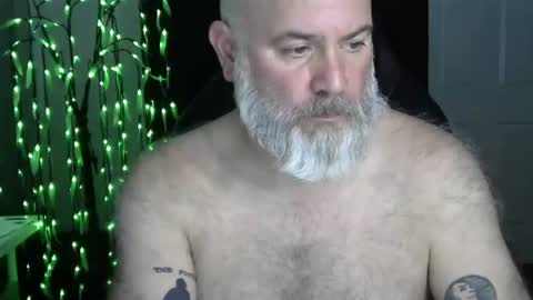 Snapshot of xjohnniex77 chatting on 07/17/26, 05:40 MrSlowBurn77 online show from 07/17/26, 05:40