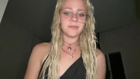 xkatanakiki online show from 04/18/26, 11:05