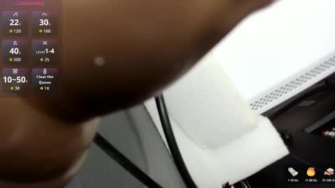 Snapshot of xkim_starx chatting on 11/20/25, 08:14 welcome friends online show from 11/20/25, 08:14