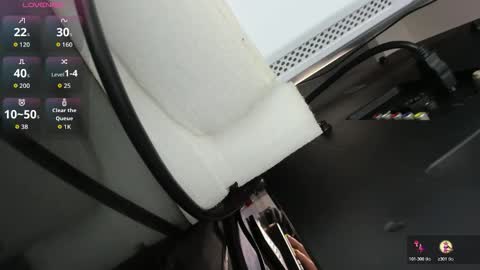 Snapshot of xkim_starx chatting on 11/23/25, 06:35 welcome friends online show from 11/23/25, 06:35