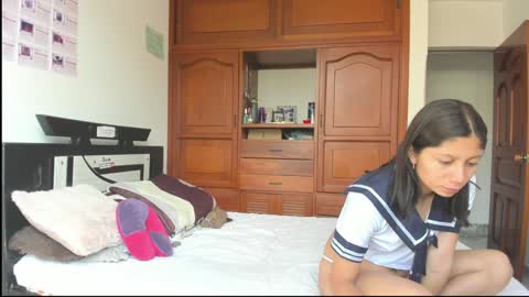 Snapshot of xlatin_girlssx chatting on 02/01/25, 07:23 We are Lana. the one with short hair and vanessa girl with long hair online show from 02/01/25, 07:23