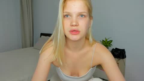 Chloe online show from 06/23/26, 07:39