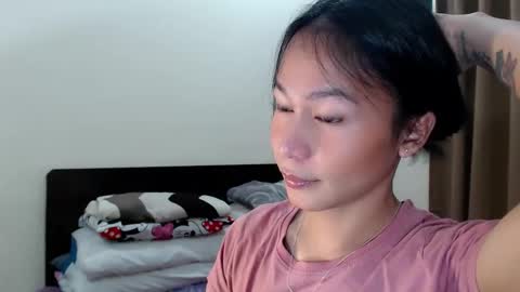 Snapshot of xlovely_destinyx chatting on 02/26/26, 06:29 Alice online show from 02/26/26, 06:29