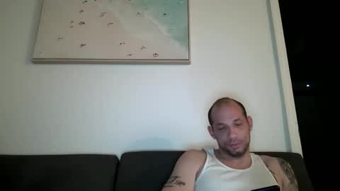 Snapshot of xlpack69 chatting on 01/21/25, 05:27 John online show from 01/21/25, 05:27