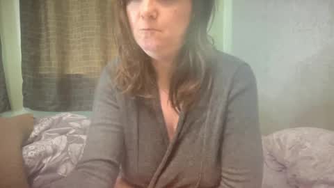 Luna online show from 05/12/26, 04:09
