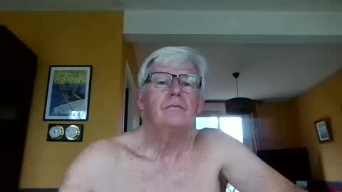 xmaeg3 online show from 01/12/26, 09:14