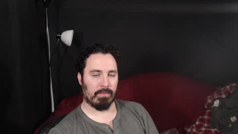 Snapshot of xmetalstudx chatting on 12/28/24, 03:04 MetalstudMaster online show from 12/28/24, 03:04