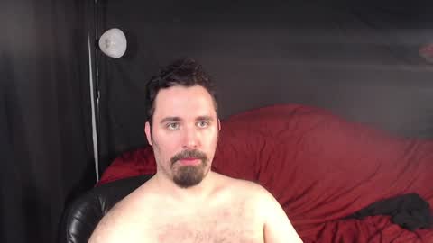 Snapshot of xmetalstudx chatting on 02/04/25, 02:07 MetalstudMaster online show from 02/04/25, 02:07