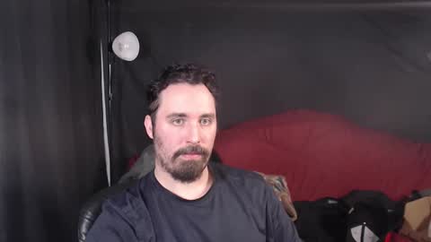 Snapshot of xmetalstudx chatting on 02/18/25, 01:32 MetalstudMaster online show from 02/18/25, 01:32