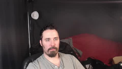 Snapshot of xmetalstudx chatting on 02/20/25, 02:07 MetalstudMaster online show from 02/20/25, 02:07