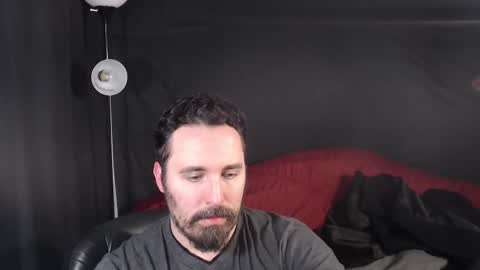 Snapshot of xmetalstudx chatting on 02/22/25, 04:18 MetalstudMaster online show from 02/22/25, 04:18