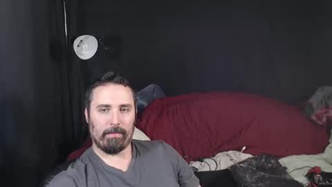 Snapshot of xmetalstudx chatting on 10/28/25, 07:38 MetalstudMaster online show from 10/28/25, 07:38