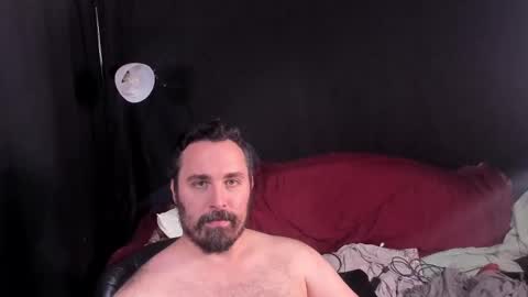 Snapshot of xmetalstudx chatting on 11/04/25, 02:21 MetalstudMaster online show from 11/04/25, 02:21