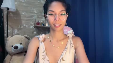 Snapshot of xmonica_cummerx chatting on 02/21/26, 09:32 Sweet Monica online show from 02/21/26, 09:32