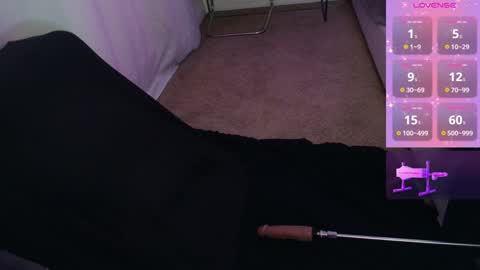 Snapshot of xo_kate chatting on 01/10/25, 10:36 Kate online show from 01/10/25, 10:36