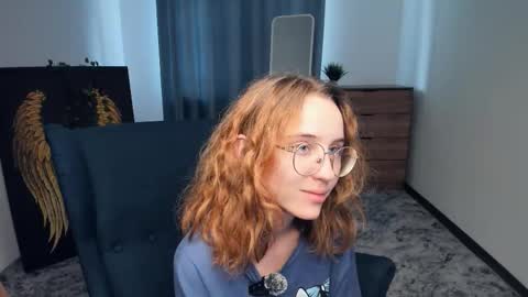 Snapshot of xo_lil_dream chatting on 09/18/25, 07:10 Kylie online show from 09/18/25, 07:10