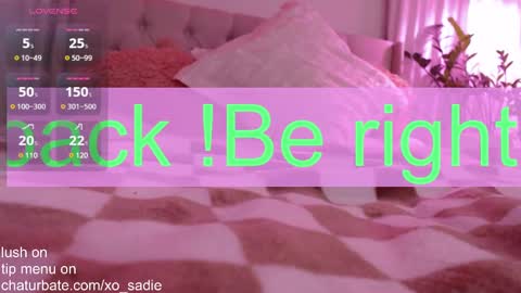 Snapshot of xo_sadie chatting on 02/05/25, 08:32 Xo Sadie online show from 02/05/25, 08:32