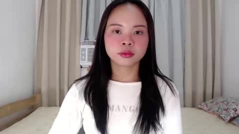 Snapshot of xo_worth_it chatting on 06/09/26, 04:46 nathalie online show from 06/09/26, 04:46