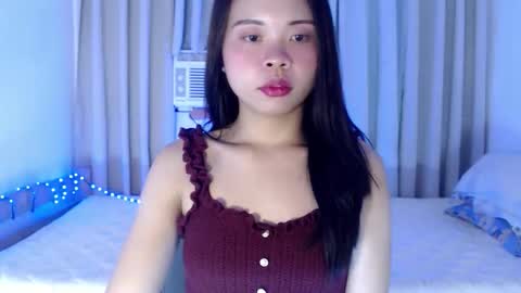 Snapshot of xo_worth_it chatting on 06/09/26, 06:30 nathalie online show from 06/09/26, 06:30