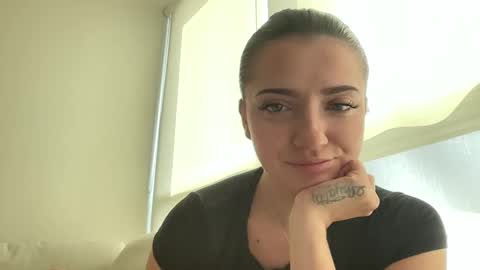 Snapshot of xoariellxo chatting on 09/09/25, 04:17 xoariellxo online show from 09/09/25, 04:17