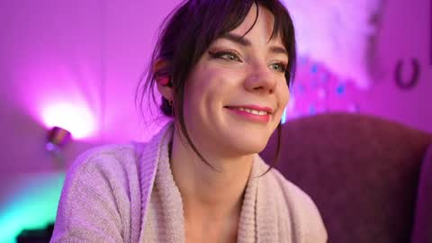 Bella Bondai online show from 12/21/24, 09:12