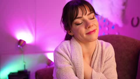 Bella Bondai online show from 12/21/24, 12:16