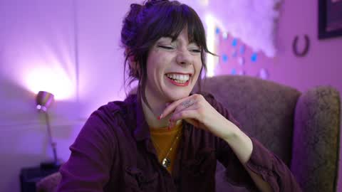 Bella Bondai online show from 02/04/25, 04:59